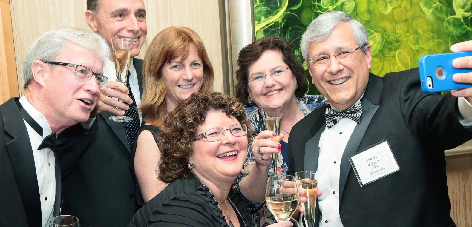 NYU School of Medicine Alumni Take a Selfie