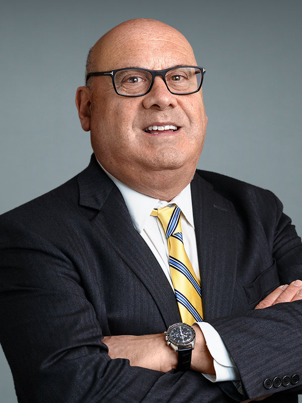 Faculty profile photo of Arthur  Farkash