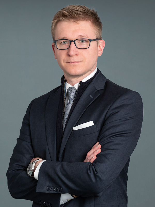 Faculty profile photo of Christopher S. Decker