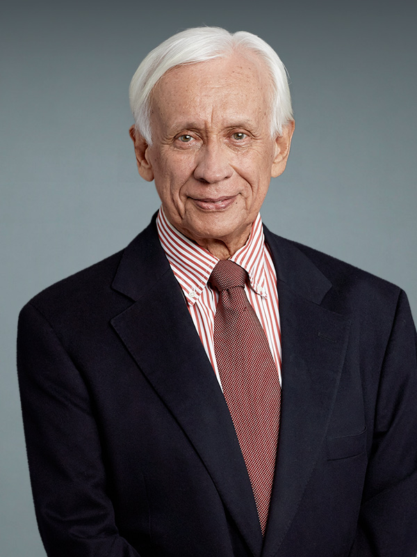 Faculty profile photo of Rodolfo  Llinas