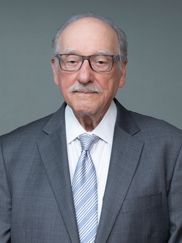 Faculty profile photo of Ronald W. Galluccio