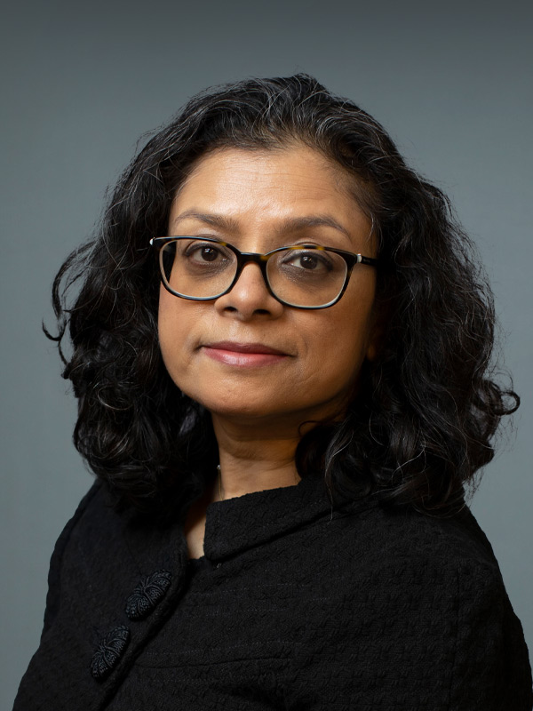 Faculty profile photo of Lisa  Ganjhu
