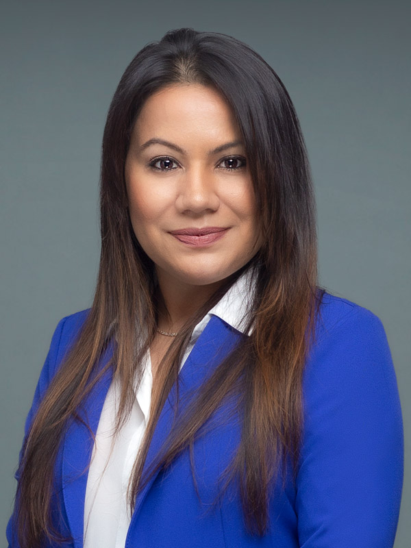 Faculty profile photo of Elisa  Khanna