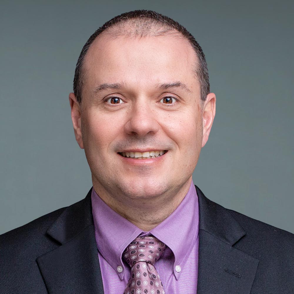 Chris E. Lascarides photo