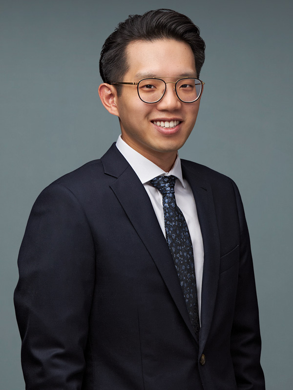 Faculty profile photo of Edward  Lee