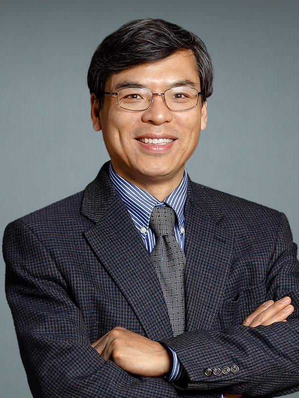 Faculty profile photo of Zujun  Li