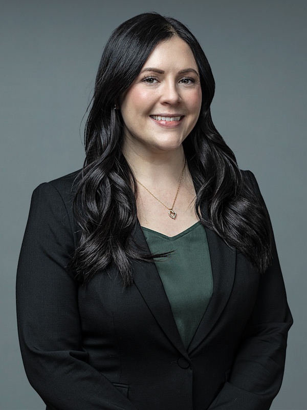 Faculty profile photo of Samantha M. Mastanduno