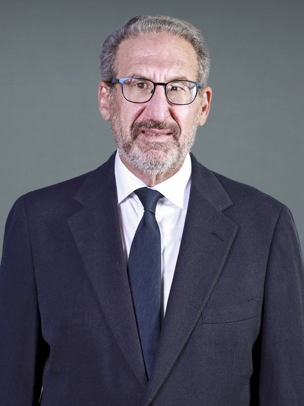 Faculty profile photo of Gary  Meredith