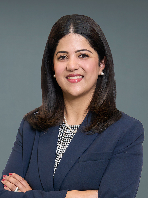 Faculty profile photo of Izza  Muneer