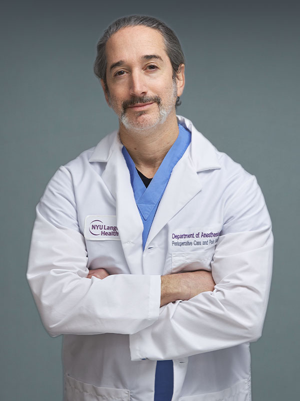 Faculty profile photo of Ian S. Neugeborn
