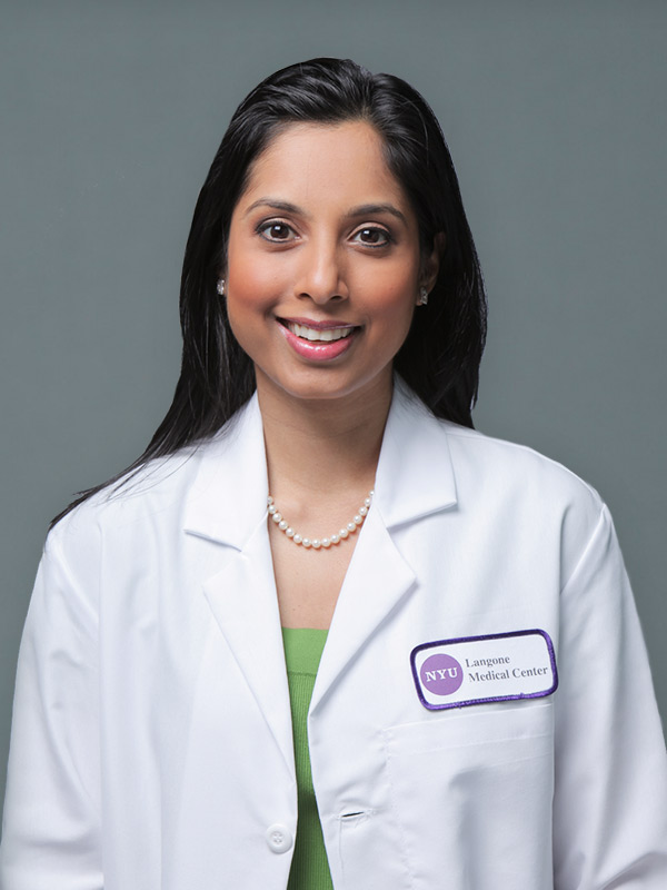 Faculty profile photo of Roshini  Rajapaksa