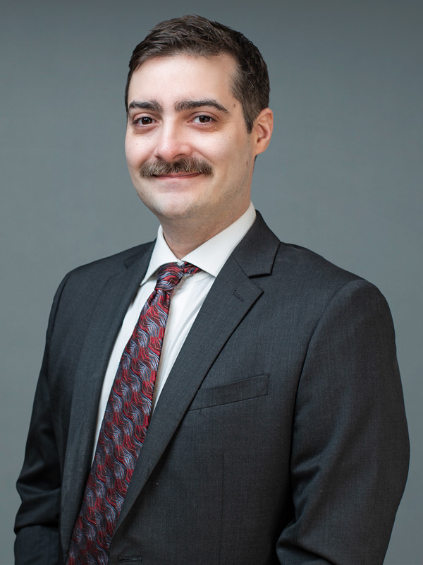Faculty profile photo of Peter  Riviello