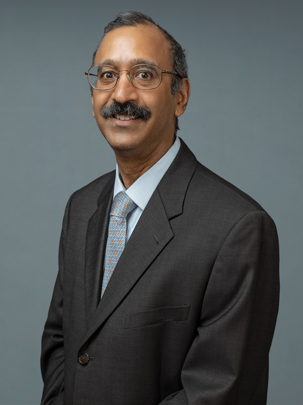 Faculty profile photo of Alan  Shah