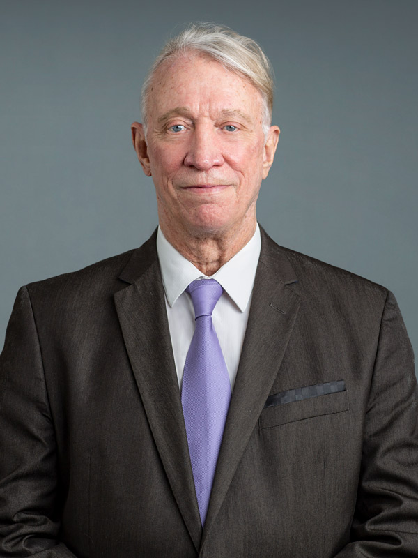 Faculty profile photo of Steven  Sheskier