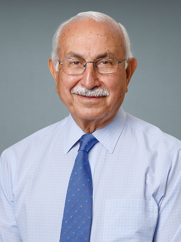 Faculty profile photo of Frank  Tomao