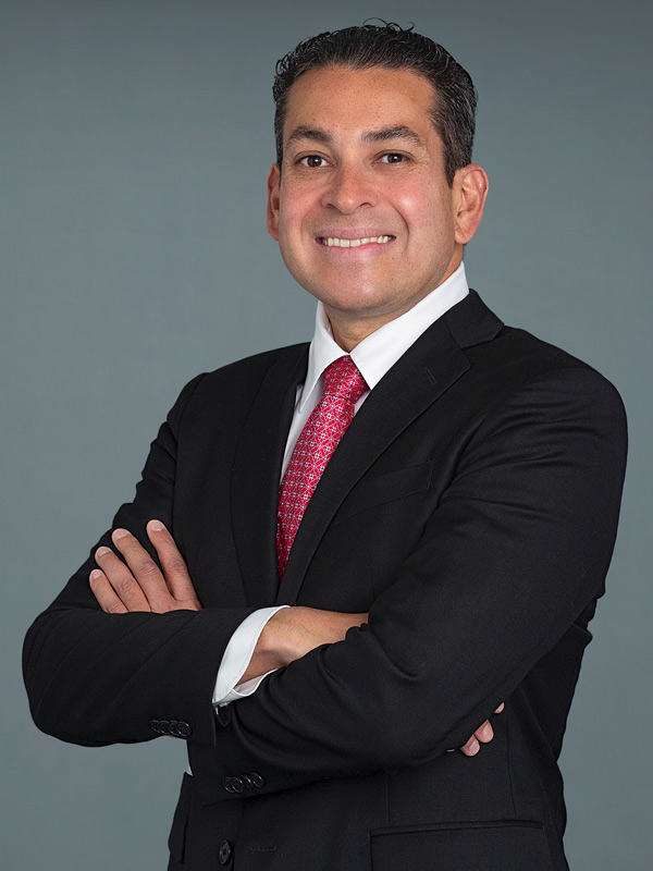 Faculty profile photo of Alberto  Vargas