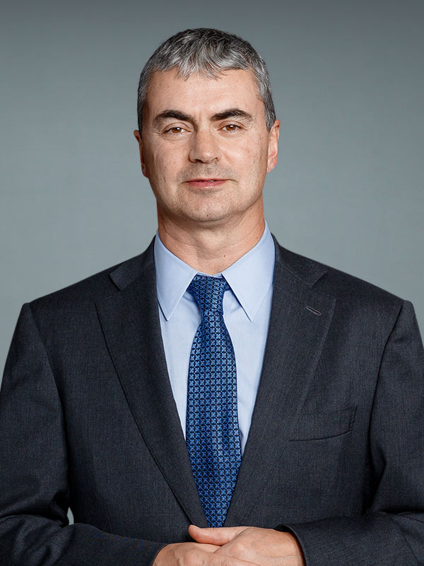 Faculty profile photo of Mikhail  Vaynblat