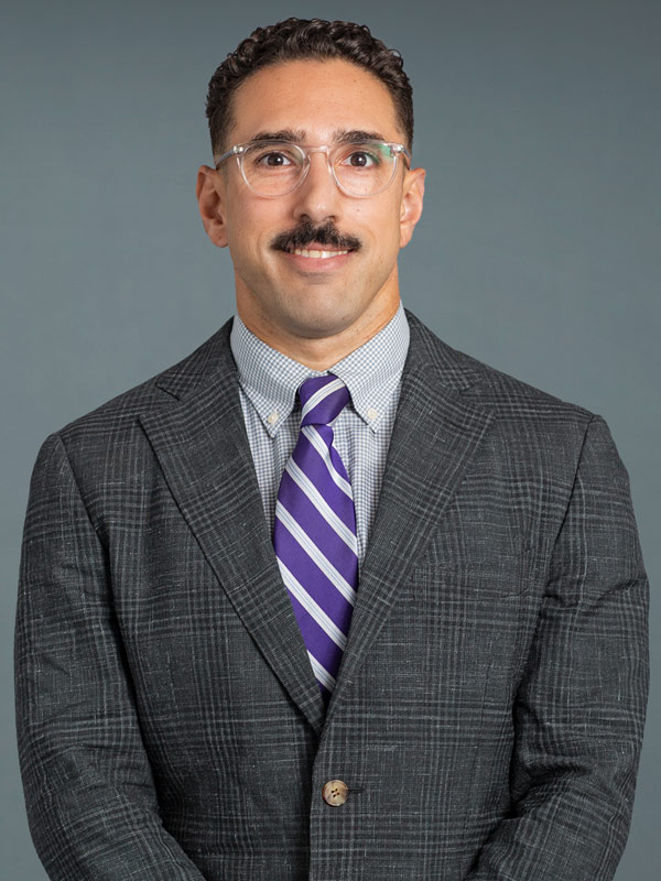Faculty profile photo of Artur V. Viana