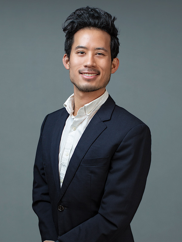 Faculty profile photo of Aaron S. Wang