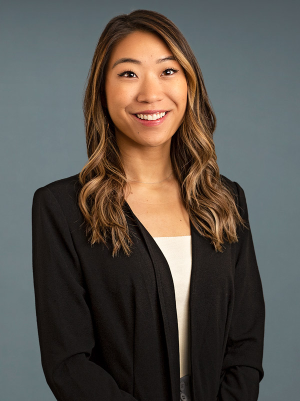 Faculty profile photo of Angela  Wen