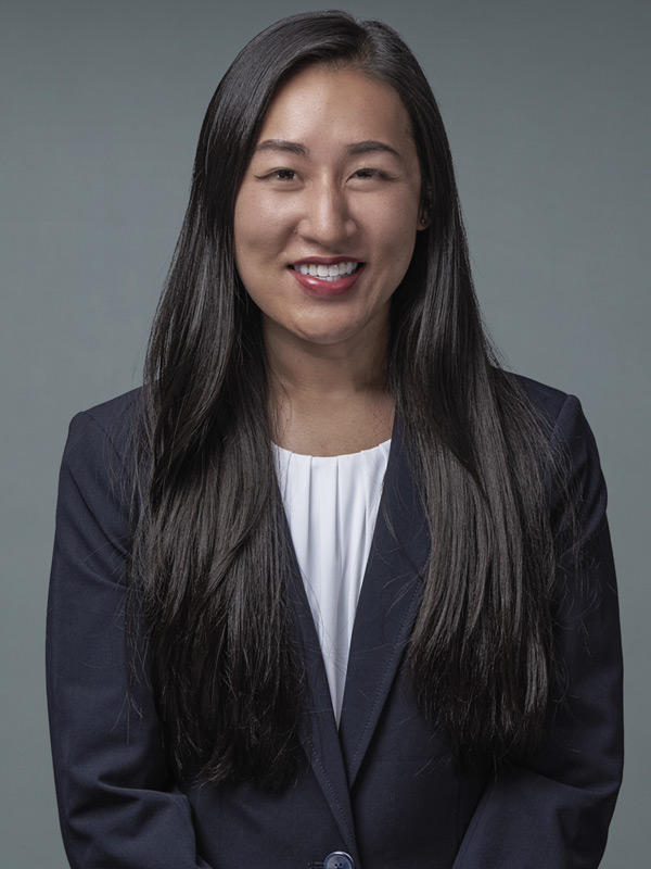 Faculty profile photo of Jenny H. Yang