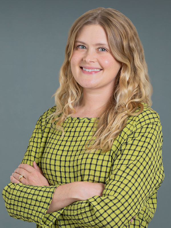Faculty profile photo of Julia  Yasser